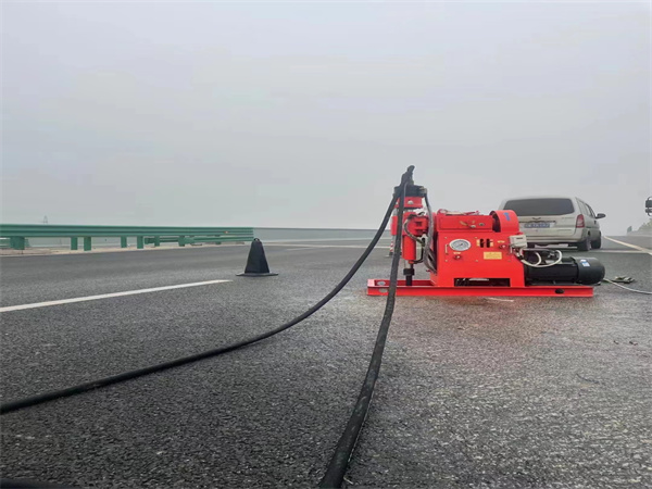 振安马路路基路面开裂下沉注浆加固灌浆